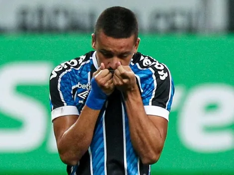 Ricardinho agita torcida do Grêmio com provocação pela eliminação do Inter