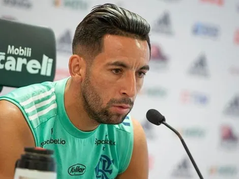 VAI OU RACHA? Isla vê Fla adiantar reunião com staff e saída deve ser discutida