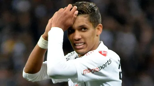 Foto: Bruno Ulivieri / AGIF - Pedrinho está no radar de quatro equipes brasileiras