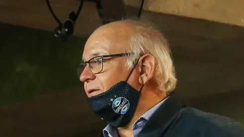 - Romildo é o presidente gremista