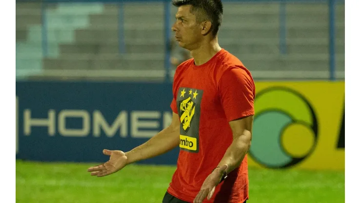 Aldo Carvalho/AGIF - Florentín foi demitido do Sport