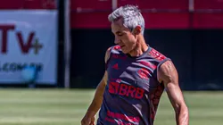 - O técnico ficou impressionado com o desempenho do volante nos treinamentos