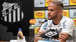 Foto: Ivan Storti/Santos FC | Auro foi apresentado na tarde desta quinta-feira, 03