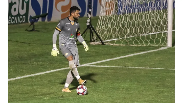 Robson Mafra/AGIF. Arqueiro do Criciúma projeta jogo difícil, mas confia na preparação da equipe.