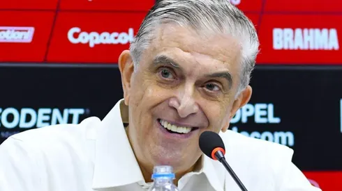 Foto: Divulgação / Athletico - Petraglia toma decisão sobre negociação com medalhão do Flamengo