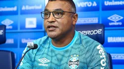 Lucas Uebel/Grêmio - Roger Machado fala sobre ataque ao ônibus do Grêmio