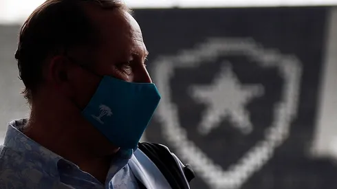 Foto: Vítor Silva/Botafogo | Textor tenta negociar pagamento da multa rescisória do treinador