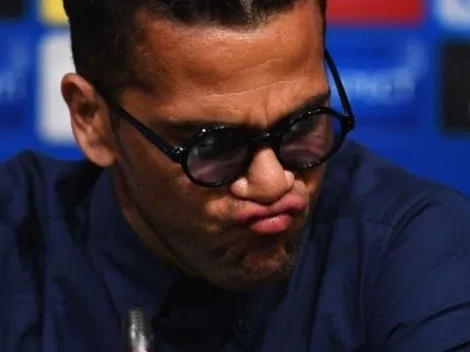 Barcelona mira quatro reforços para setor defensivo; Dani Alves e outros veteranos virão incógnita