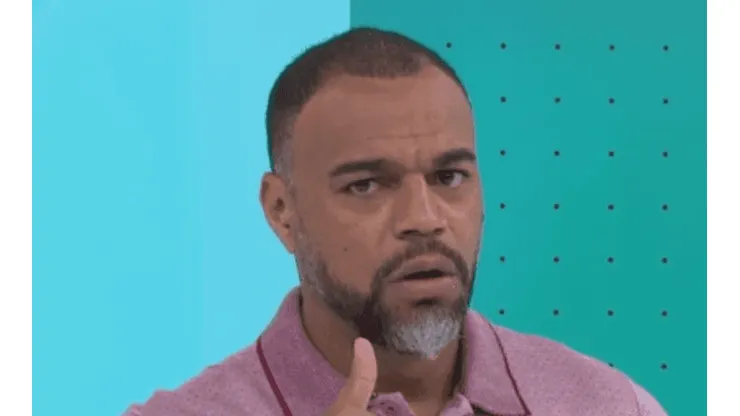 - O comentarista vê vantagem da equipe Alviverde