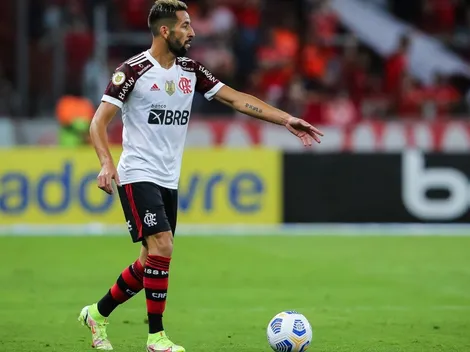 Valor de multa aplicada a Isla pelo Flamengo é exposto e agita Nação na web