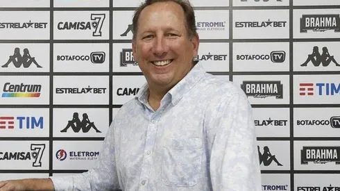 - Textor é o investidor do Fogão