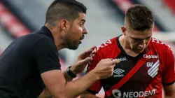 Foto: Gabriel Machado/AGIF | Pupilo de António Oliveira no Athletico é a bola da vez no Botafogo