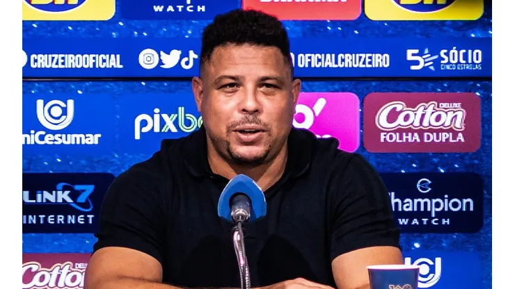 - O jogador tem contrato até o fim maio