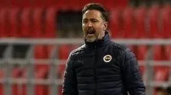 - O técnico fará sua estreia no clássico contra o São Paulo