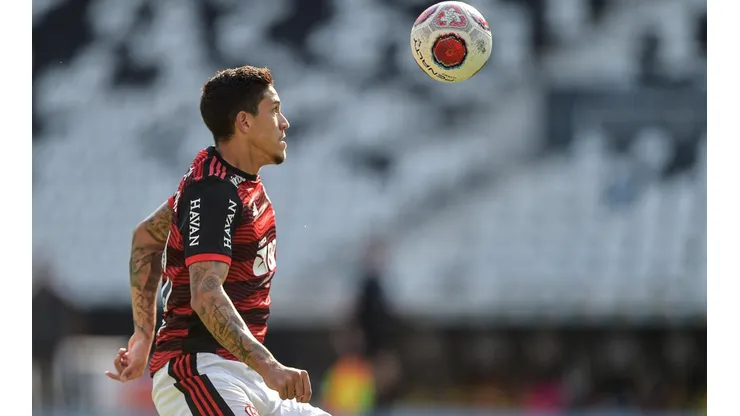 Foto: Thiago Ribeiro/AGIF | Pedro é reserva de Gabigol