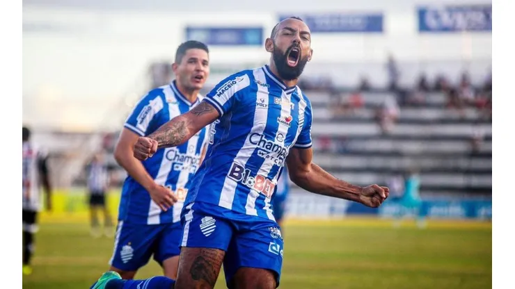 Foto: Morgana Oliveira/CSA | Dalberto marcou seus primeiros gols com a camisa do CSA