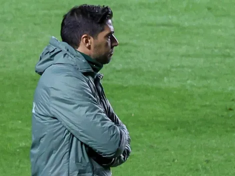 Abel Ferreira é avisado sobre saída de atacante do Palmeiras