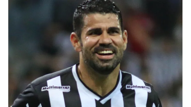 Foto: Fernando Moreno/AGIF - Diego Costa teve situação com o Corinthians dedurada