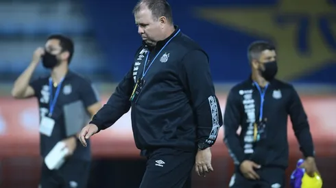 AGIF. Marcelo Fernandes se despede do comando técnico do Santos, deixando a equipe fora da classificação no Paulista.