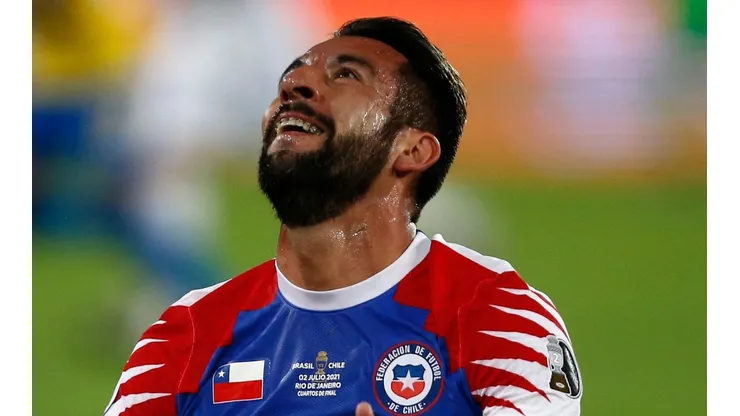 - Isla não vive bom momento no CRF