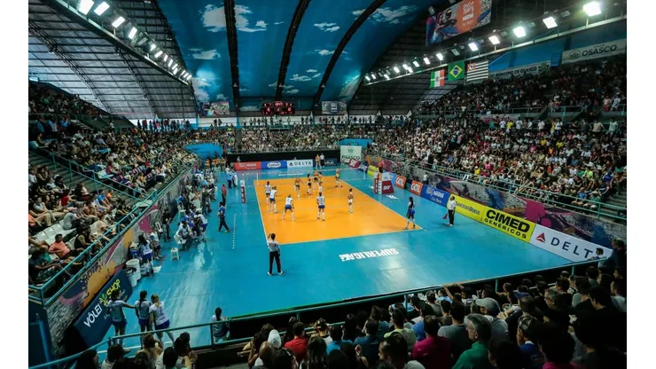 Foto: Ale Cabral/FotoJump - CBV - Ginásio José Liberatti lotado no duelo entre Vôlei Nestlé e Camponesa/Minas