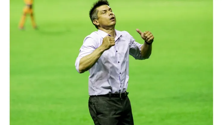 Foto: Rafael Vieira/AGIF | Florentín está por um fio no cargo; torcida pressiona por classificação na Copa do Brasil