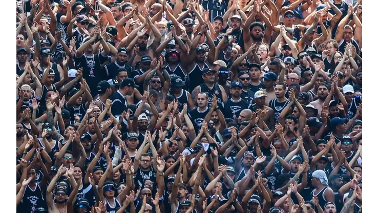 Marcello Zambrana/AGIF/ Corinthians atinge alta meta em jogos na Arena e supera 100 mil pagantes em 2022