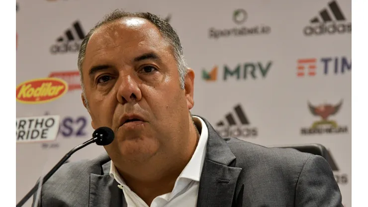 Foto: (Thiago Ribeiro/AGIF) - Marcos Braz, vice-presidente de futebol do Flamengo, foi cobrado por torcedores na web após a polêmica