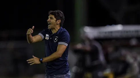 Lucio Flavio expõe motivos da derrota do Botafogo para a Portuguesa