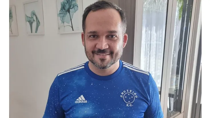 Conselheiro do clube divulgou foto com a camisa em suas redes sociais | Foto: Divulgação / Twitter @allyson_caires