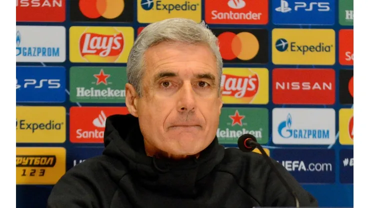 Foto: (Pacific Press/Getty Images) - Mesmo sem ser anunciado pelo Botafogo, Luís Castro já deu seu aval para a contratação de um reforço