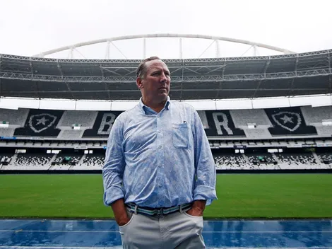 Textor revela investida em atacante brasileiro que atua na Europa para Botafogo e ressalta: "É difícil" 