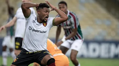 Jorge Rodrigues/AGIF - Sabino só fez duas partidas como titular esse ano