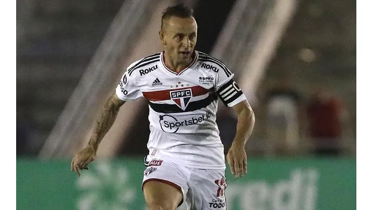 Fotos: Rubens Chiri / saopaulofc.net / Divulgação - Rafinha: valorizou atuação do São Paulo na Copa do Brasil