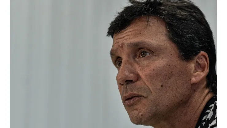 - O técnico tem a intenção de avaliar o desempenho da equipe no clássico