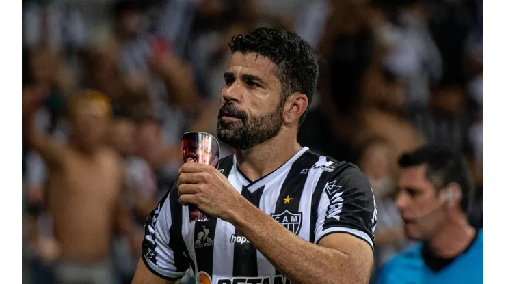Alessandra Torres/AGIF - Diego Costa ainda não fechou com nenhum clube após sair do Galo.
