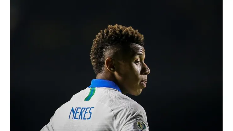 Foto: Thomás Santos/AGIF - David Neres recebeu consulta de Belmonte para retornar ao São Paulo neste momento de tensão na Ucrânia