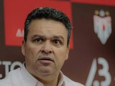 Adson Batista vai a público e questiona atacante do Atlético-GO; CONFIRA