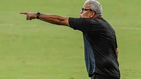 Foto: (Paulo Paiva/AGIF) - Hélio dos Anjos concedeu entrevista ao site oficial da Ponte Preta nesta quarta (23)