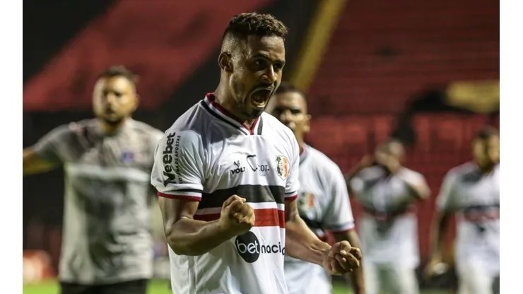 Tarcísio vive grande fase no Santa Cruz (Foto: Rafael Melo/Santa Cruz)