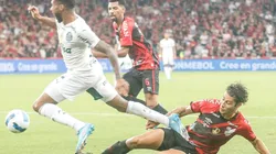 Foto: Gabriel Machado/AGIF - Nos minutos finais, a arbitragem marcou pênalti de Marcinho em Wesley