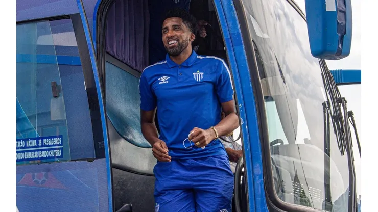 Foto: Laysa Silva/ @AvaiFC - Bruno Cortez foi titular das duas últimas partidas pelo Avaí