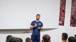 Após eliminação, Felipe Conceição lamenta e dá caminho para Náutico se reerguer: "Precisam sustentar"