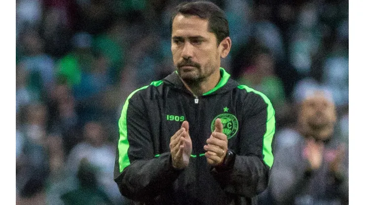 - O técnico contará com o retorno do volante para partida