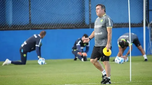 Pintado vai comandar o Cuiabá na sua 13ª Copa do Brasil (Foto: AssCom Dourado)