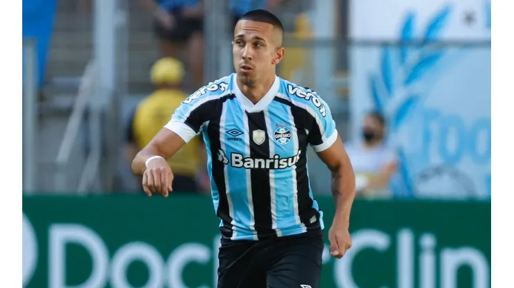 Foto: Maxi Franzoi/AGIF - Nicolas: destaque do Grêmio nos últimos jogos, lateral não treinou com o elenco