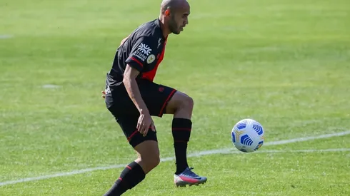 Foto: Pedro H. Tesch/AGIF - Dudu completa 100 jogos contra o Iporá