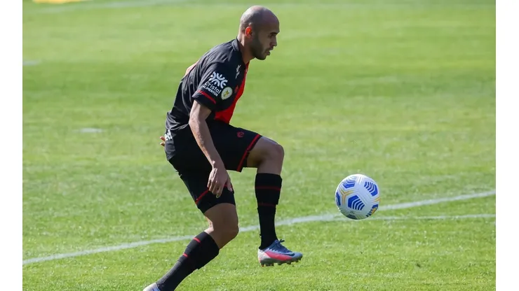 Foto: Pedro H. Tesch/AGIF - Dudu completa 100 jogos contra o Iporá