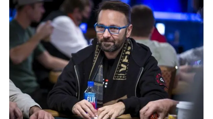 Daniel Negreanu pode ensinar os iniciantes no poker (Foto: Katerina Lukina/PokerNews)
