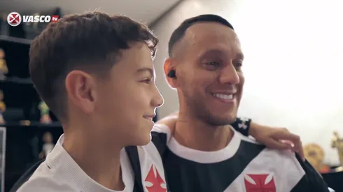 Vasco anuncia a contratação de Souza. Foto: Reprodução Vasco TV.
